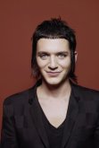 brian-molko-2004-0017